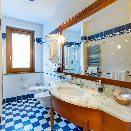 מלון Casale Colli del Tronto